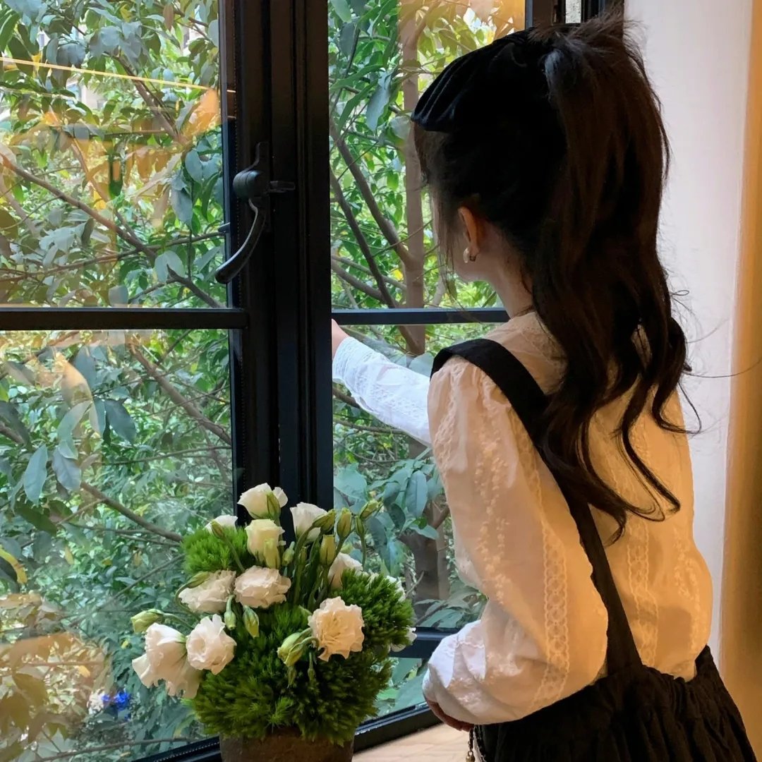 与幽灵同在的夏日